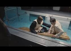 Enlace a El día que James Cameron puso a prueba si Jack y Rose podrían haber cabido en la puerta de Titanic