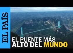 Enlace a China inaugura el puente colgante más alto del mundo