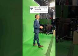 Enlace a Este hombre del tiempo cuela letras de canciones en sus pronósticos