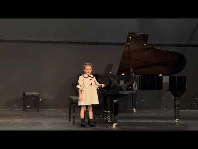 ¿Cómo puede tocar el piano así una niña de 6 años?
