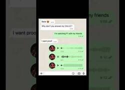 Enlace a Cuando estás viendo la Formula 1 con amigos y tu novia te pide pruebas