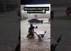 Enlace a Solo sé positivo y todo te vendrá dado