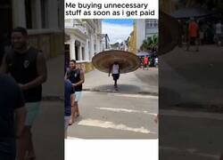 Enlace a Yo comprando cosas innecesarias con mi sueldo