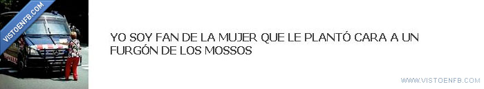 mujer,mossos,furgoneta