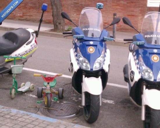 juguete,recortes,policía,crisis