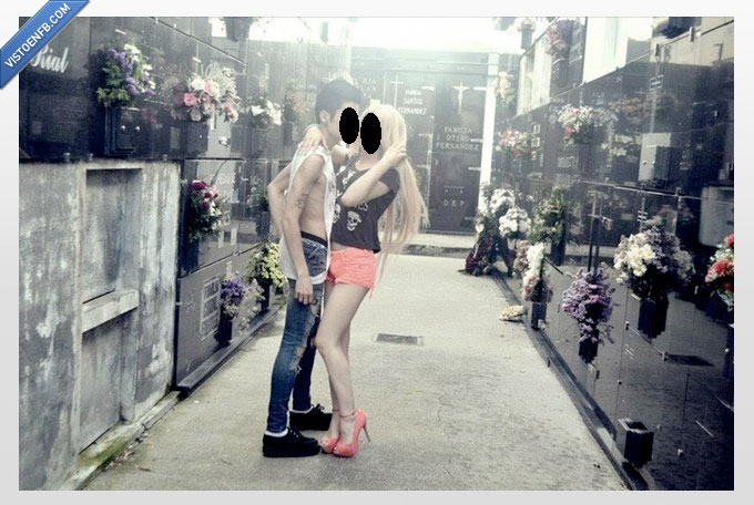 cementerio,modernos,postureos,faltas de respeto,la