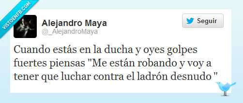 ladrón,desnudo,golpes,ducha,twitter