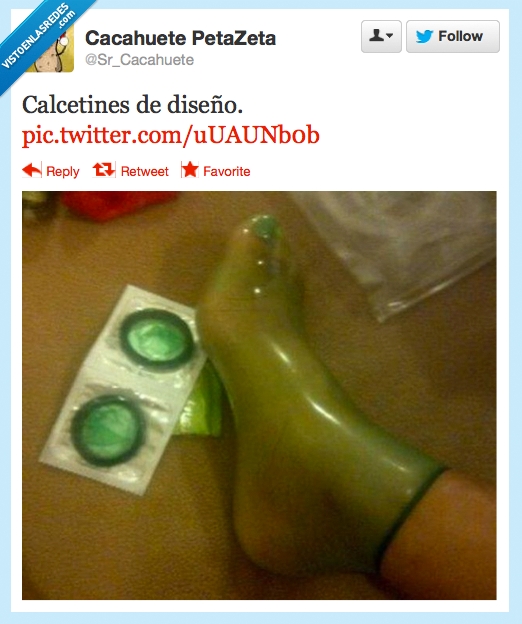 Al menos es algo grande en un condón,Pie,Calcetín,Condones