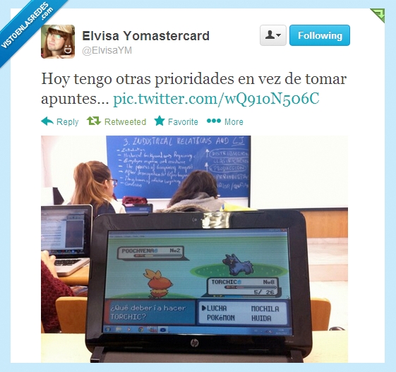 Elvisa,Pokémon,apuntes,jugar,portatil