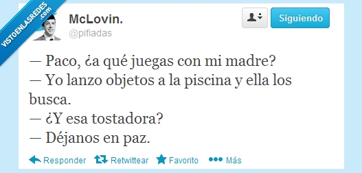 tostadora,madre,jugar,lanzar,objetos,piscina,buscar