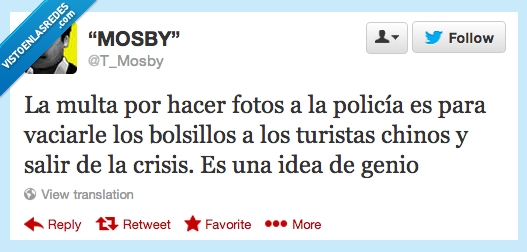 multa,hacer,fotos,policía,vaciarle,bolsillos,turistas,chinos,salir,crisis,idea,genio