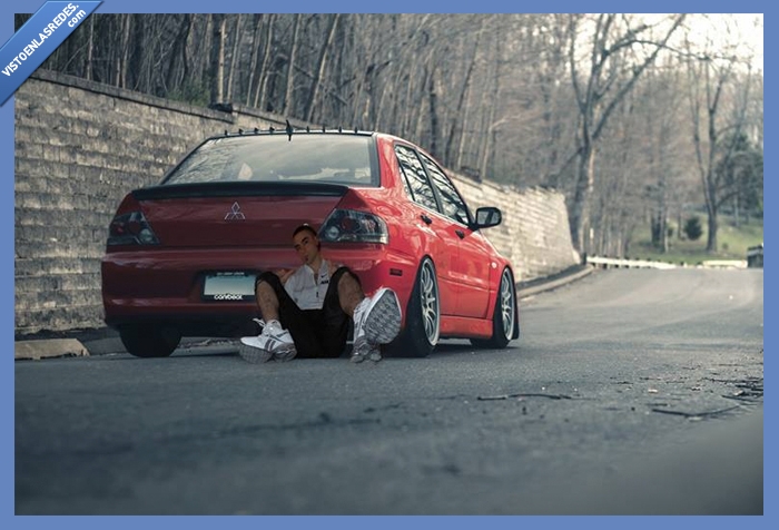 cani,photoshop,coche,paint,twitter,no se nota nada