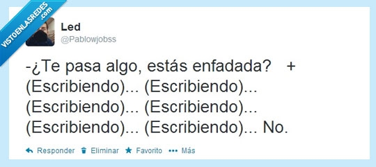 escribiendo,segura,twitter,enfadada