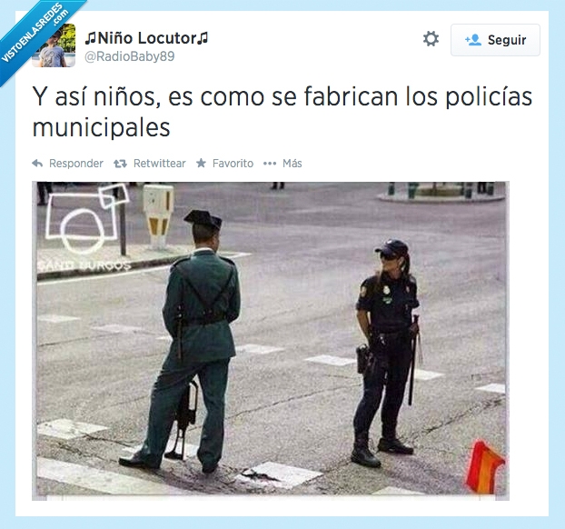 fabrican,policias,municipales,nacional,creacion,amor,chispa,mirada,complicidad,enamorados