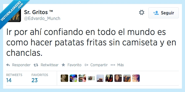 confiando,todo,mundo,patatas,fritas,camiseta,saltar,aceite,hirviendo,quemar,peligroso,dolor