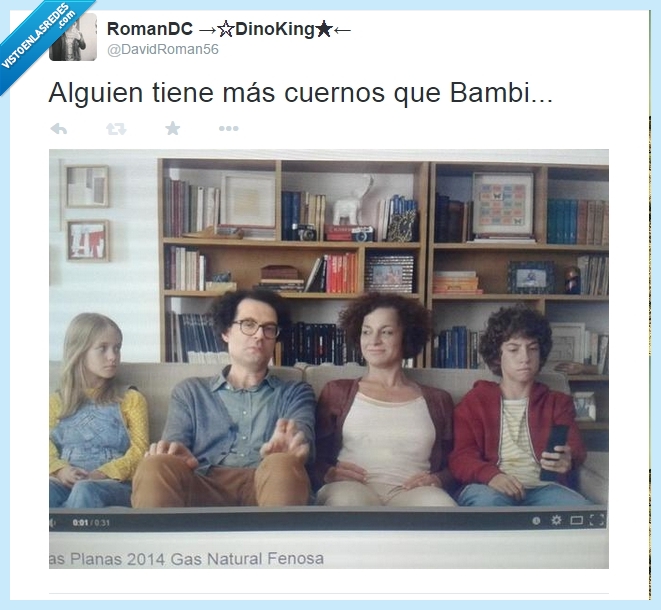 Cuernos,Tele,niña,rubia,padre,madre,rizado,moreno,hijo,anuncio,gas natural fenosa