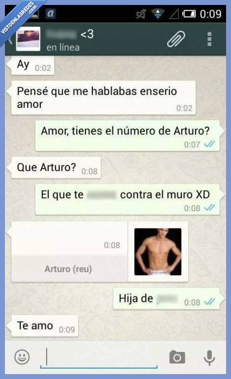 Arturo,muro,teléfono,chica,novio,novia,whatsapp,contacto,número
