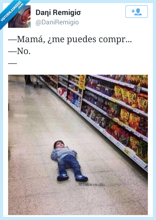 madre,hijo,comprar,supermercado,tirar,dejar,comer,suelo