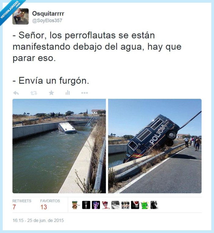 accidente,uip,agua,unidad,policia,furgoneta,camioneta,rio,caer,perroflauta,manifestacion,furgon