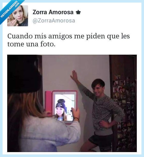 foto,ipad,amigo,selfie,timar,engañar,chica,gorro,troll