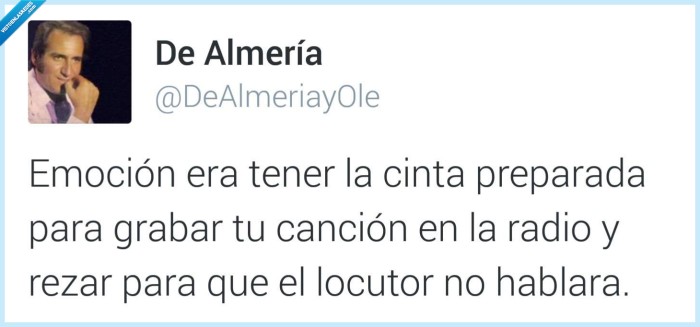 emocion,cinta,cassete,preparada,grabar,cancion,radio,rezar,locutor,hablar