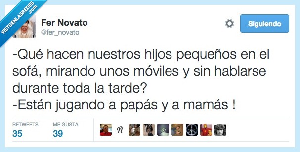 hijo,pequeño,jugar,movil,mirar,hablar,tarde,papas,mamas