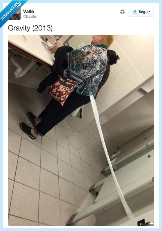 Gravity,señora,papel,rollo,lavabo