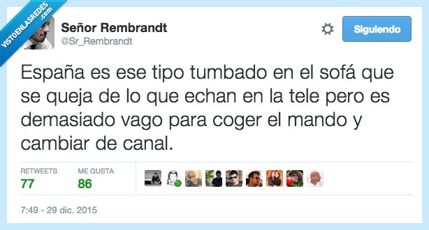 España,tipo,tumbado,sofá,queja,tele,echa,vago,mando,cambiar,canal