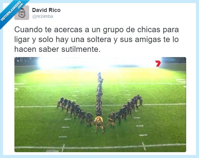 Superbowl,chicas,discoteca,humor,Beyonce,actuación,ligar,flecha,coreografia,baile,estadio,campo,césped