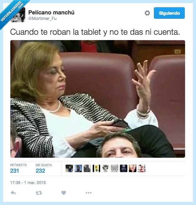 robar,tablet,mirar,cuenta,investifura,trabajar