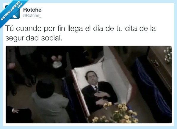 seguridad social,espera,muerto,cita,medico,morir,feretro,entierro