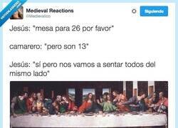 Enlace a Somos muy de mantener la cuarta pared por @Medievalico
