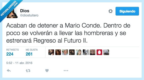 detener,Mario Conde,hombre,llevar,moda,retro,Regreso al futuro,ochentas