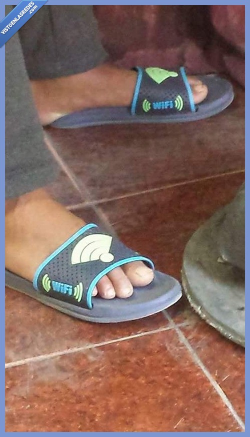 foto,zapatillas,chanclas,wifi,wtf,diseño