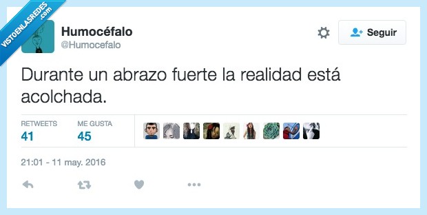 abrazo,durante,realidad,acolchada