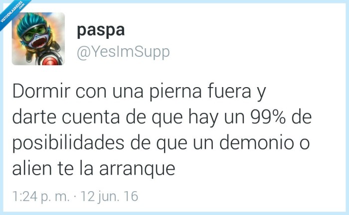 dormir,pierna,cama,monstruo,arrancar,sábana