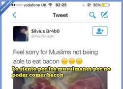 Enlace a Musulmana da la mejor respuesta a hombre que se siente apenado por su falta de bacon 