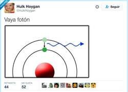 Enlace a Vaya fotón, por @HulkHoygan