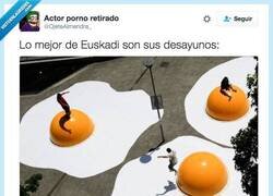 Enlace a Desayunos Vascos: crónica de un infarto anunciado por @OjeteAlmendra_