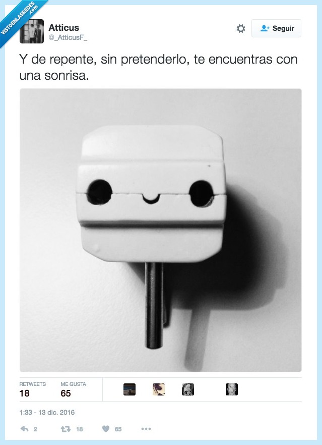 sonrisa,domingo,ánimo,enchufe