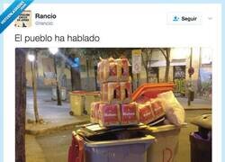 Enlace a La democracia de la cerveza la ha mandado al exilio por @rancio