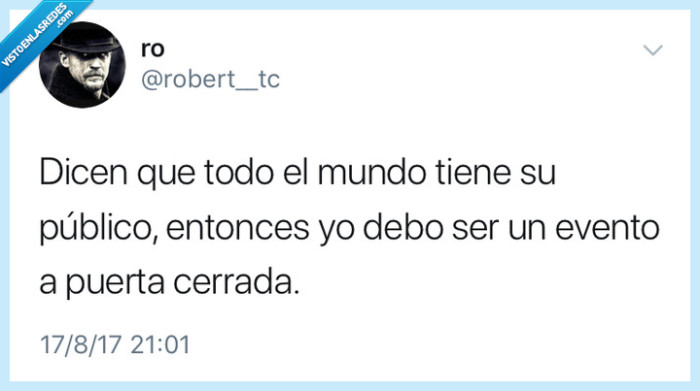 Twitter,el coliseum,campo vacio,puerta cerrada