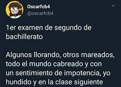 Enlace a Ni la guerra tiene que ver con ese examen, por @_Mike_Azuki_