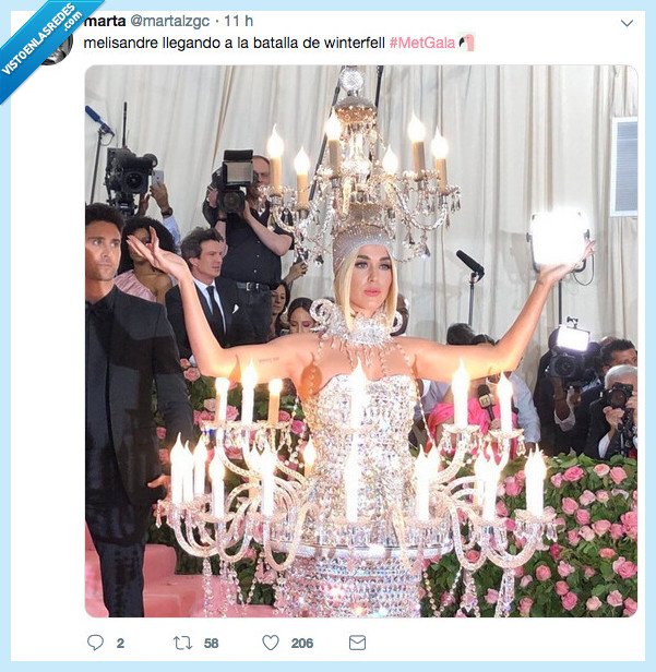 met gala,desfile,alfombra,extragavange,juego de tronos,melisandre,señor de la luz