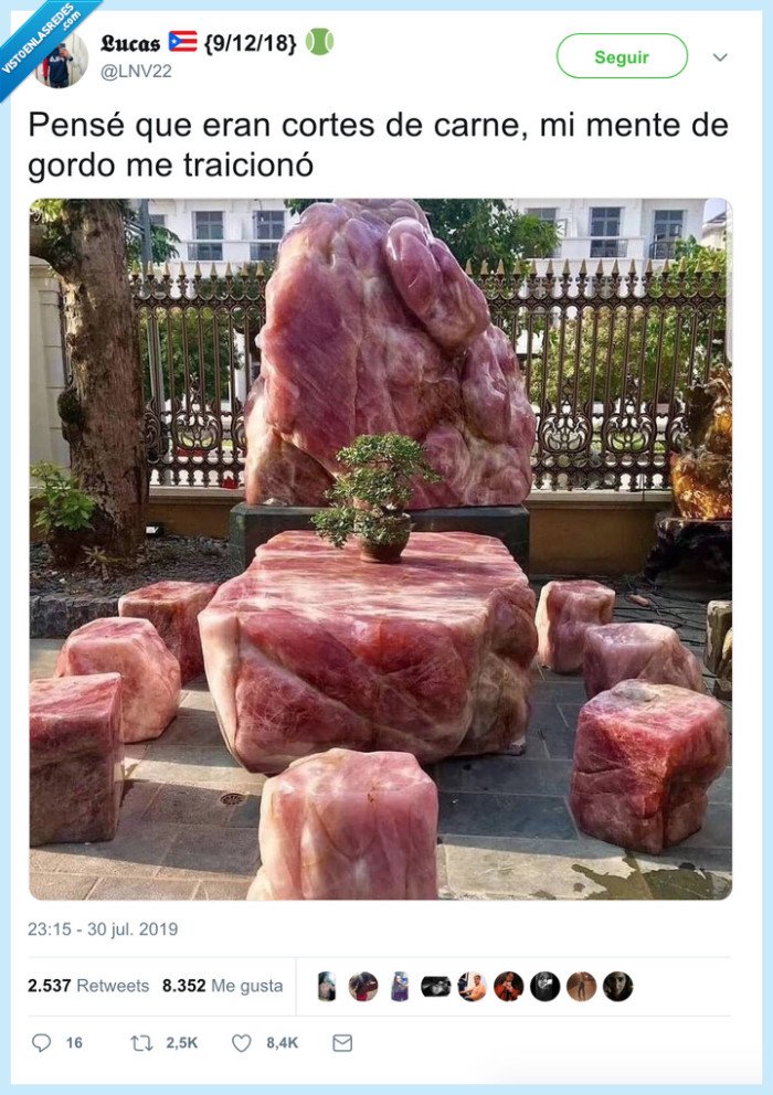 carne,trozos,marmol