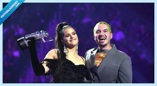 525749 - Rosalía y J Balvin ponen en su sitio a Twitter y la RAE les apoya