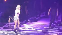 Enlace a Britney al microondas