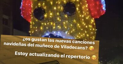534573 - Hackea un muñeco navideño en su ciudad, le pone voces y la gente que pasa por ahí flipa. Por @TienesTipex