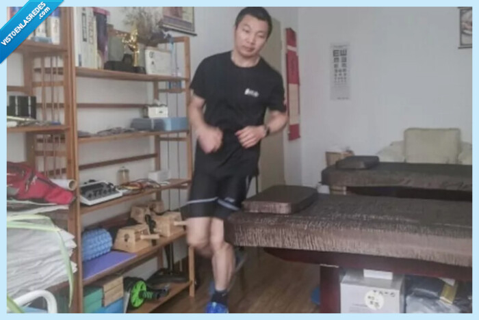 543304 - El 'runner' chino que corrió un ultramaratón durante la cuarentena sin salir de su casa