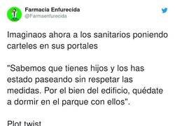 Enlace a Plot twist, por @Farmaenfurecida